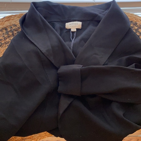 Vintage Wilfred black 3/4 length slip on blazer - Picture 3 of 3